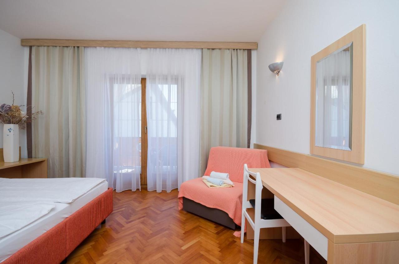 Apartments Mirjana B Lopar Exteriör bild