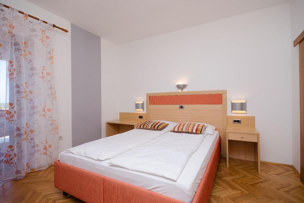 Apartments Mirjana B Lopar Exteriör bild
